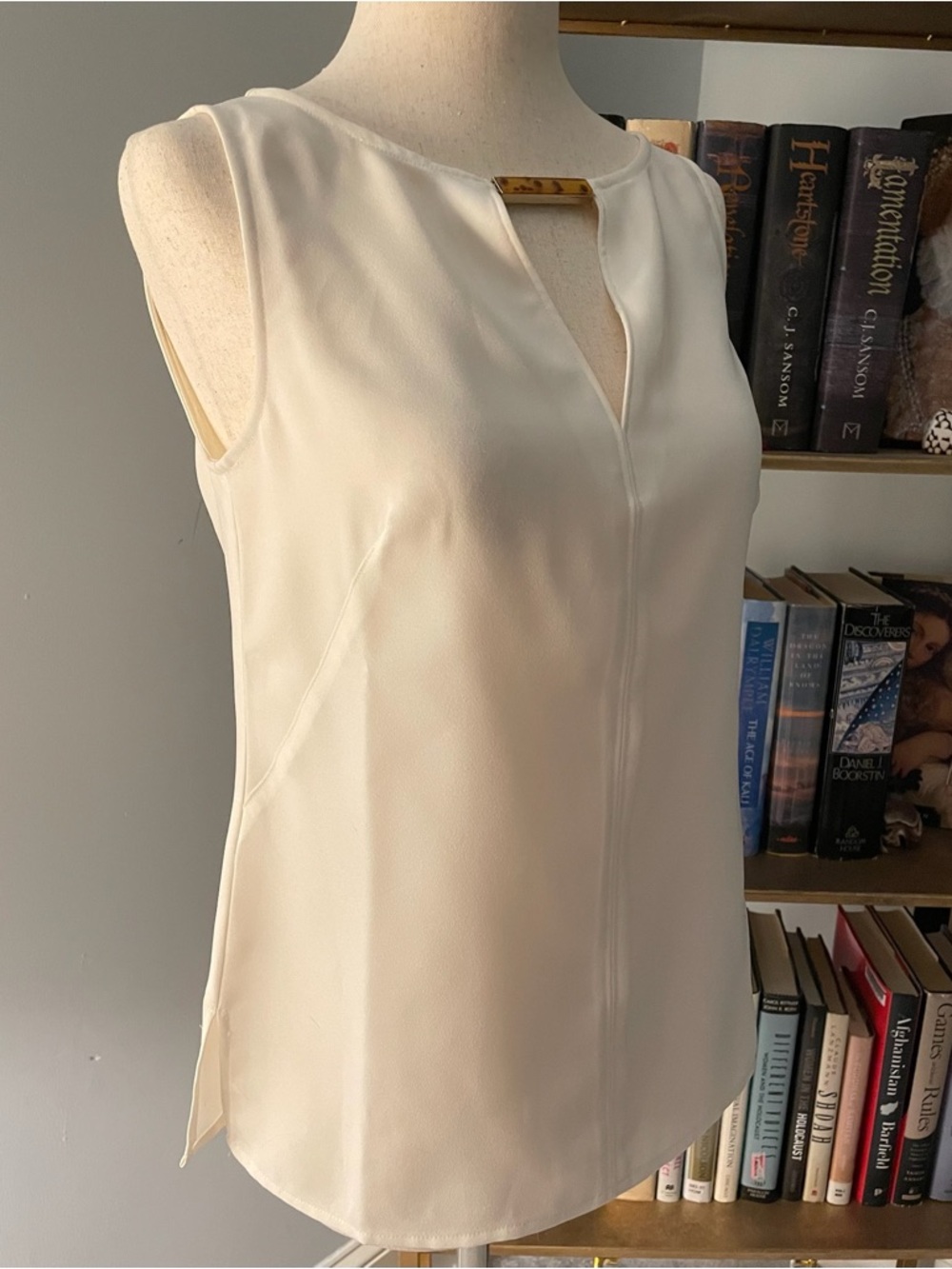 Ann Taylor Office Ivory White Sleeveless Keyhole Shell Blouse Top XS Small